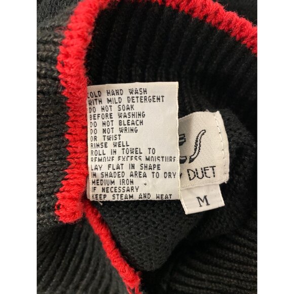 Vintage Images By Duet Black Sweater With Red Floral Sequin Embellishments M - Picture 12 of 12